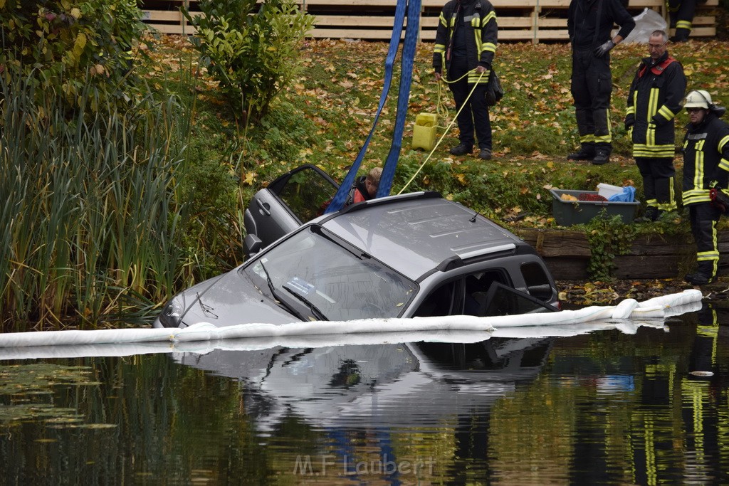 Einsatz BF Koeln PKW im See Koeln Esch P050.JPG - Miklos Laubert